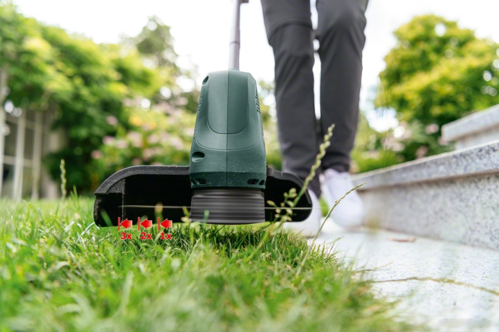 Триммер Bosch EasyGrassCut 18-26 06008C1C00 (с 1 АКБ)