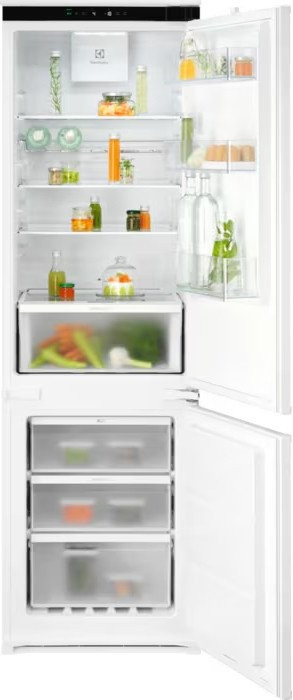 Холодильник Electrolux E7TNGE18S