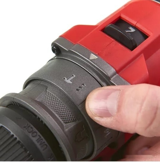Ударная дрель-шуруповерт Milwaukee M12 FPDXKIT-202X 4933464138 (с 2-мя АКБ, кейс)