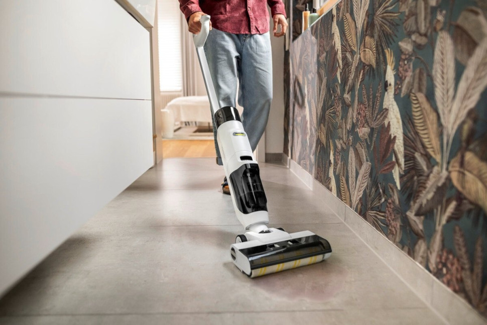 Вертикальный моющий пылесос Karcher KFL 1 1.056-110.0
