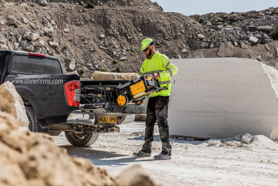 Мойка высокого давления DeWALT DCMPW1600N (без АКБ)