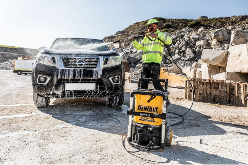 Мойка высокого давления DeWALT DCMPW1600N (без АКБ)
