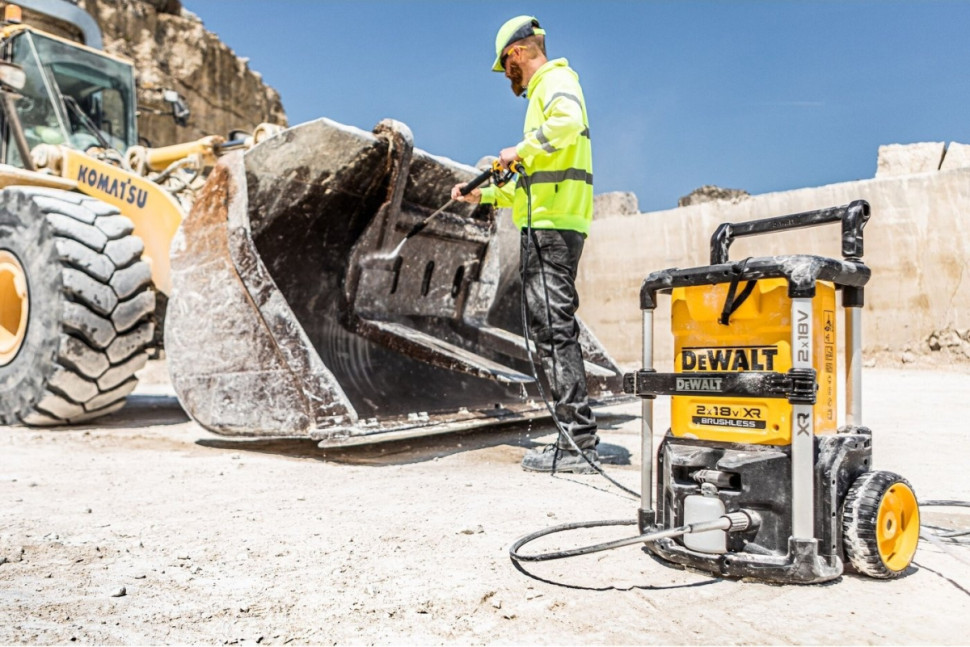 Мойка высокого давления DeWALT DCMPW1600N (без АКБ)