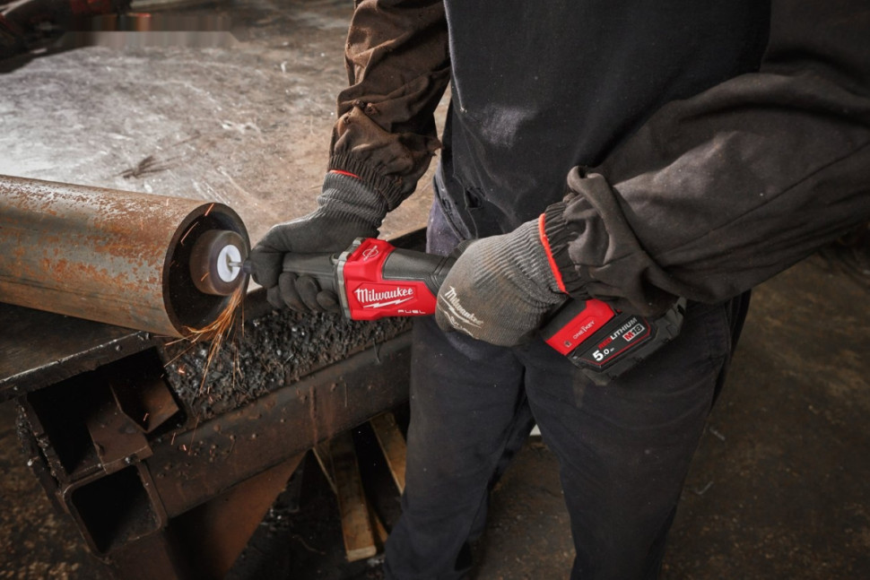 Шлифовальная машина Milwaukee M18 FDGROVPDB-0X One-Key Fuel 4933480957 (без АКБ, кейс)