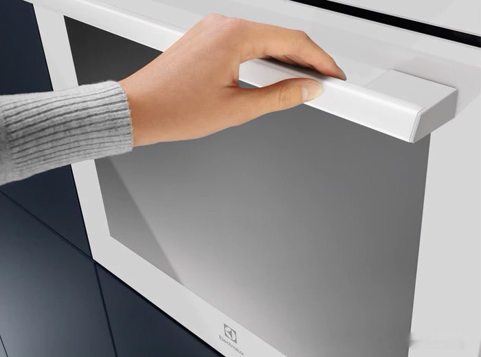 Духовой шкаф Electrolux OKC8H39WV