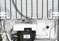 Холодильник с нижней морозильной камерой Beko CNKL7321EC0W