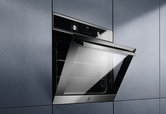 Духовой шкаф Electrolux SteamBake 600 EOD6P77X