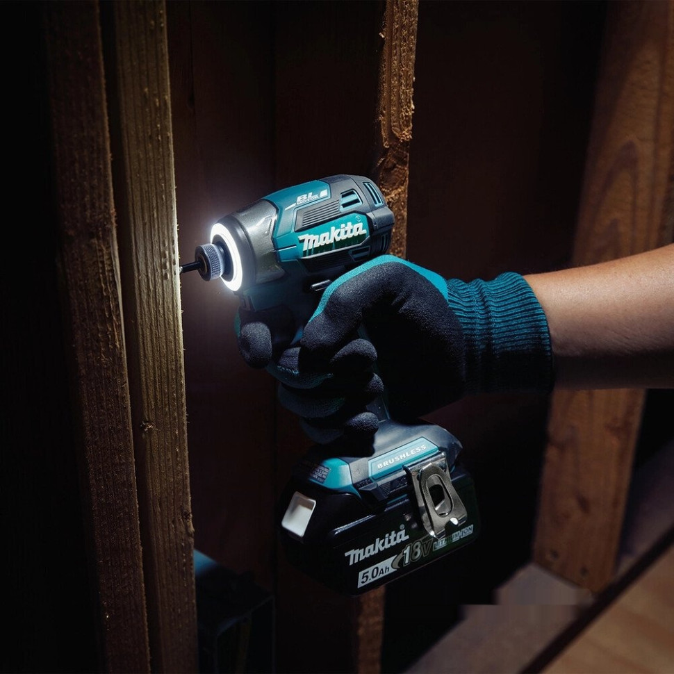 Винтоверт Makita DTD173RT1J (с 1-им АКБ, кейс)