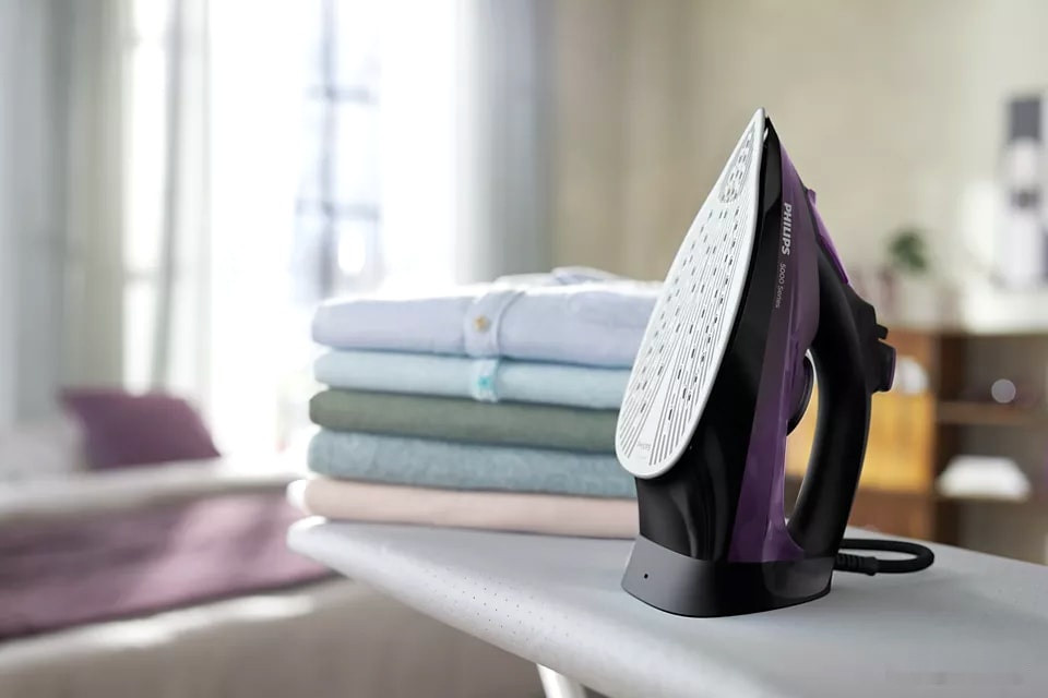 Утюг Philips DST5030/80