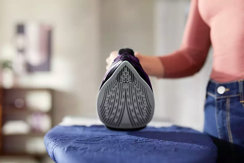 Утюг Philips DST5030/80