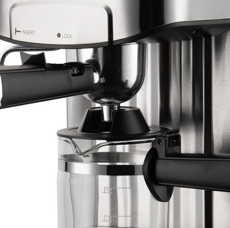 Рожковая бойлерная кофеварка Redmond RCM-M1523