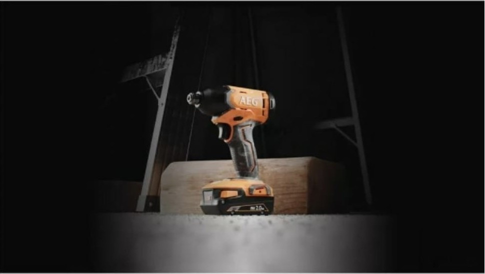 Винтоверт AEG Powertools BSS 18C2-0 4935478633 (без АКБ)