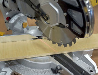 Торцовочная пила Энкор Корвет 8-310С