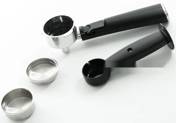 Рожковая кофеварка Raf R.136