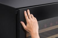 Винный шкаф Caso WineDeluxe E 18