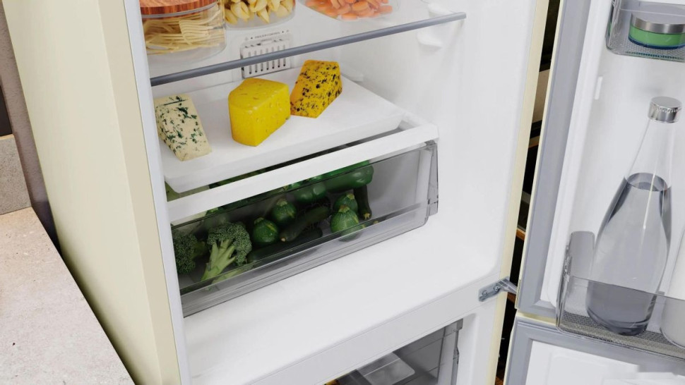 Холодильник Hotpoint-Ariston HT 4200 AB