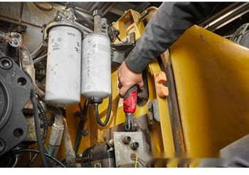 Трещотка Milwaukee M12 FHIR38-0 4933478172 (без АКБ)