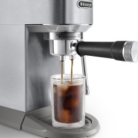 Рожковая кофеварка Delonghi Dedica EC890.M