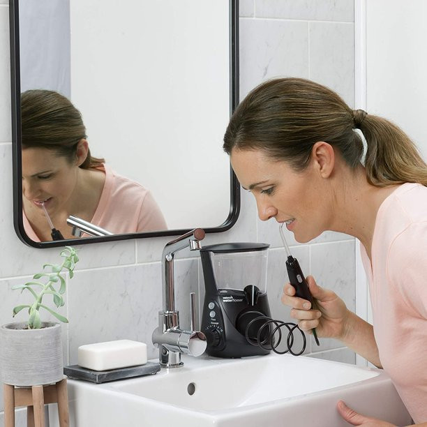Электрическая зубная щетка WaterPik WP-662