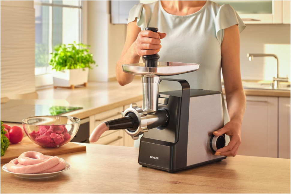 Мясорубка Sencor SMG 7400SS