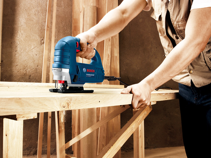 Лобзик Bosch GST 8000 E Professional