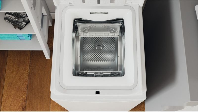 Стиральная машина Indesit BTW L50300 PL/N