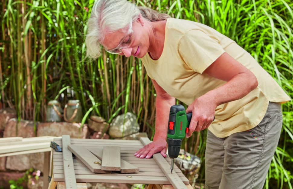 Дрель-шуруповерт Bosch EasyDrill 1200