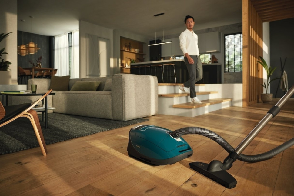 Пылесос Miele Complete C3 Parquet Flex SGSF5 (бирюзовый)