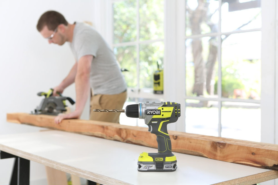 Дрель-шуруповерт Ryobi R18DDBL-0