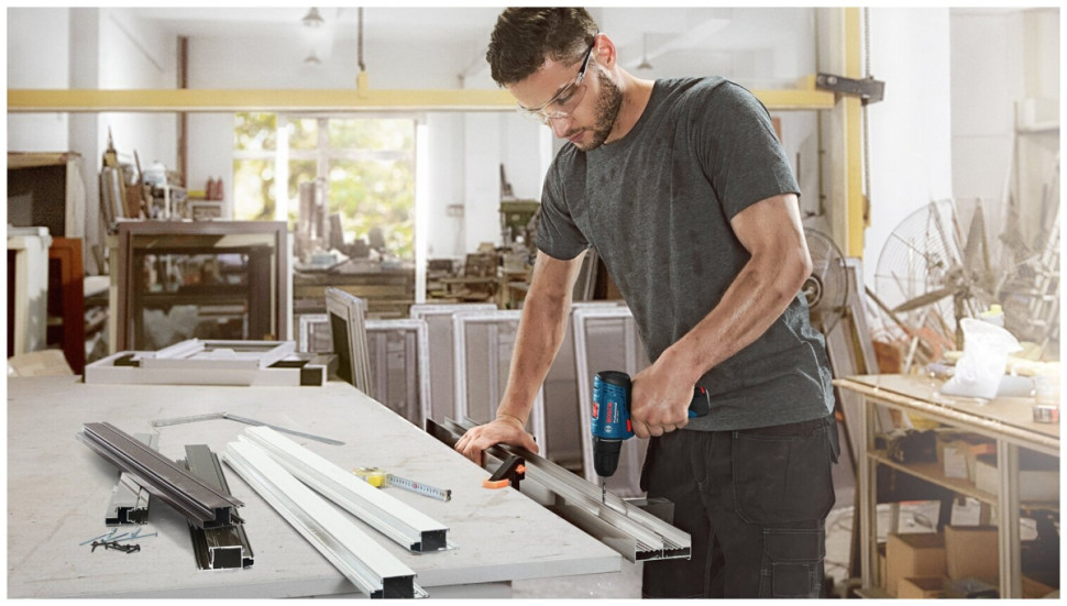 Дрель-шуруповерт Bosch GSR 120-LI