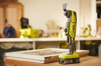 Шлифовальная машина Ryobi R18MT3-0 (без АКБ)