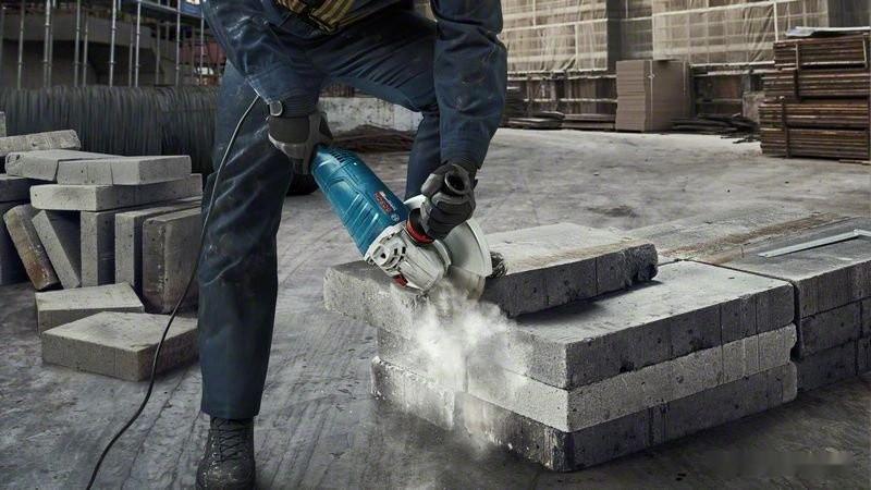 Угловая шлифмашина Bosch GWS 24-230 Professional 06018C3000
