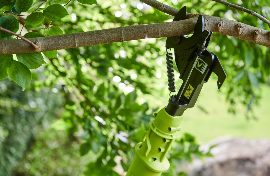 Секатор Ryobi OLP1832BX (без АКБ)