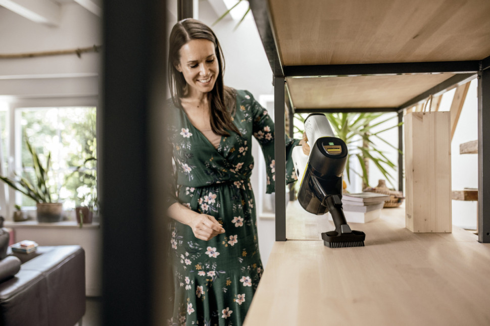 Пылесос Karcher VC 6 Cordless Premium ourFamily 1.198-680.0