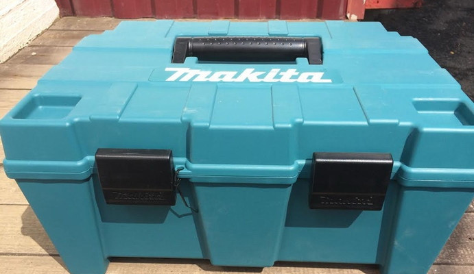 Шлифовальная машина Makita 9911K
