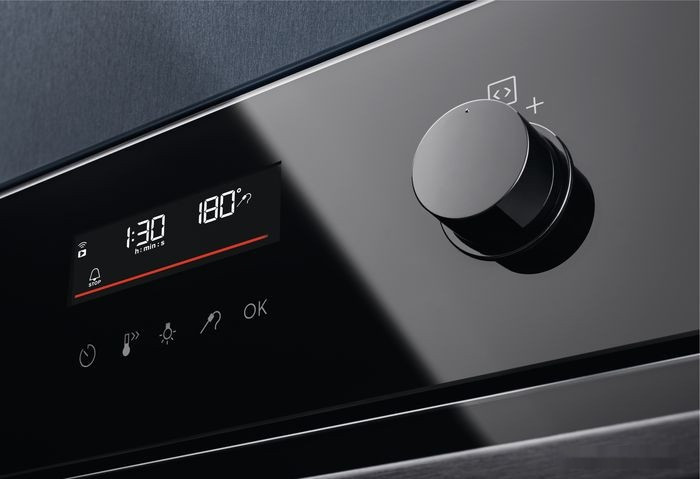Духовой шкаф Electrolux SteamBake 600 EOD6P77WZ