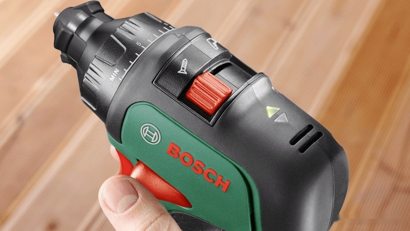 Ударная дрель-шуруповерт Bosch AdvancedImpact 18 06039B510C (без АКБ)