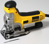 Лобзик DeWALT DW333K