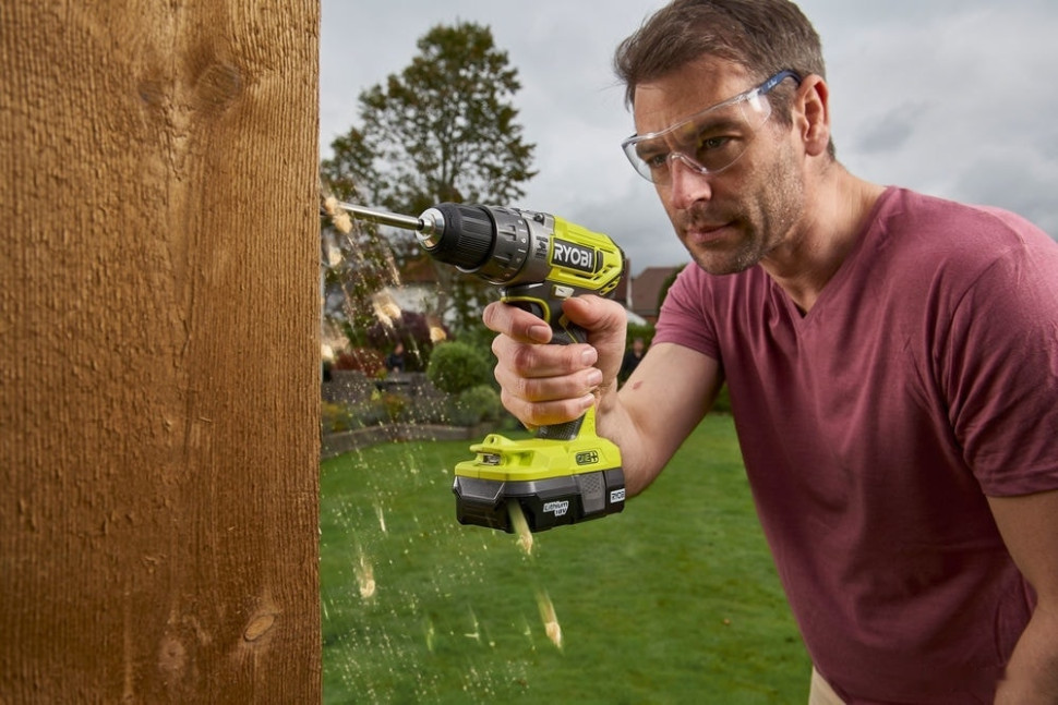 Ударная дрель-шуруповерт Ryobi R18PD2-220S 5133004459 (с 2-мя АКБ, сумка)