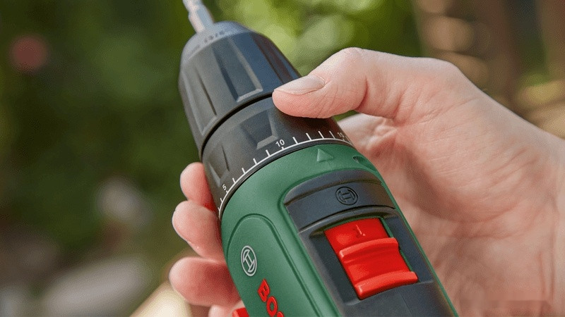Дрель-шуруповерт Bosch EasyDrill 1200 06039D3005 (без АКБ)