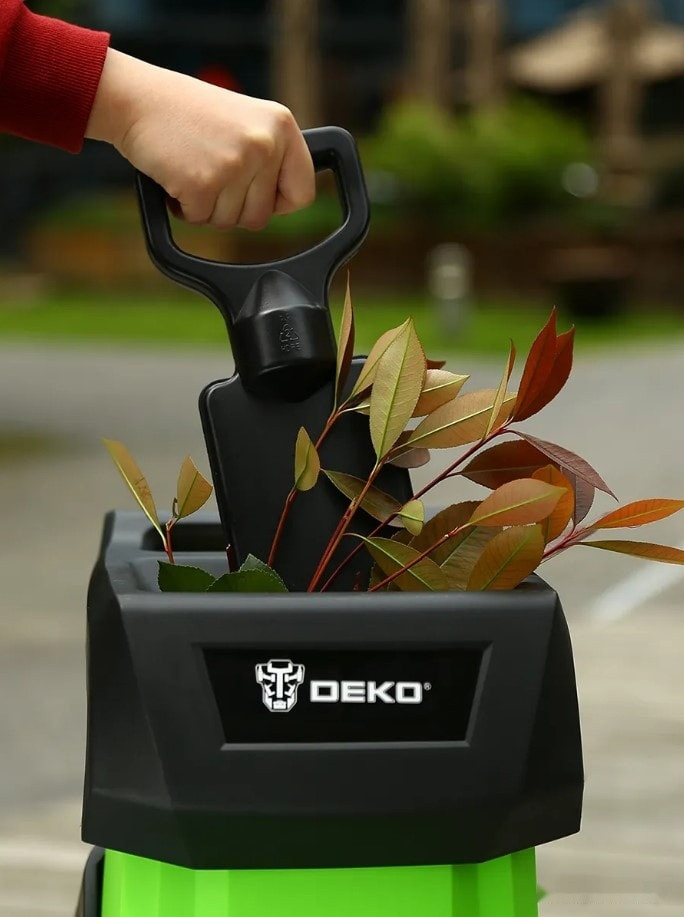Садовый измельчитель Deko DKSH2800
