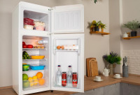 Холодильник с верхней морозильной камерой HARPER HRF-T120M (белый)