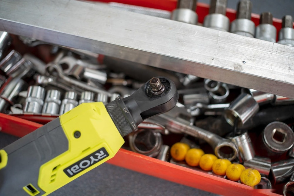 Угловая дрель Ryobi R18RW2-0 5133004833 (без АКБ)