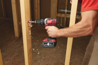 Дрель-шуруповерт Milwaukee M18 BPD-202C
