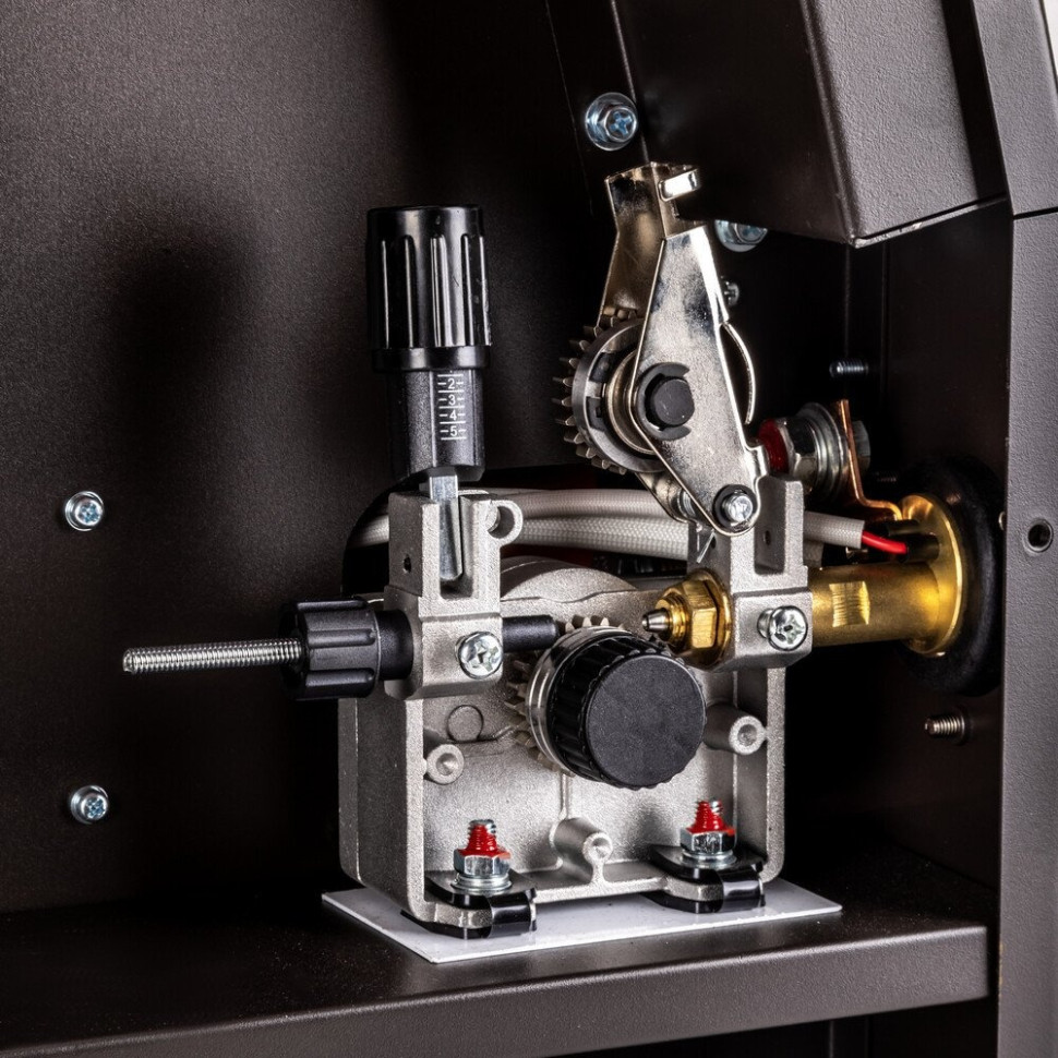 Сварочный инвертор FoxWeld Invermig 205 SYN