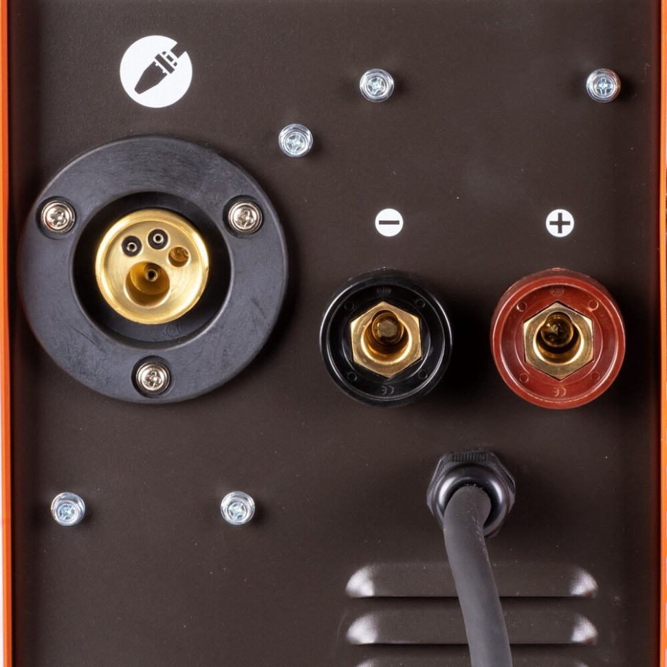 Сварочный инвертор FoxWeld Invermig 205 SYN