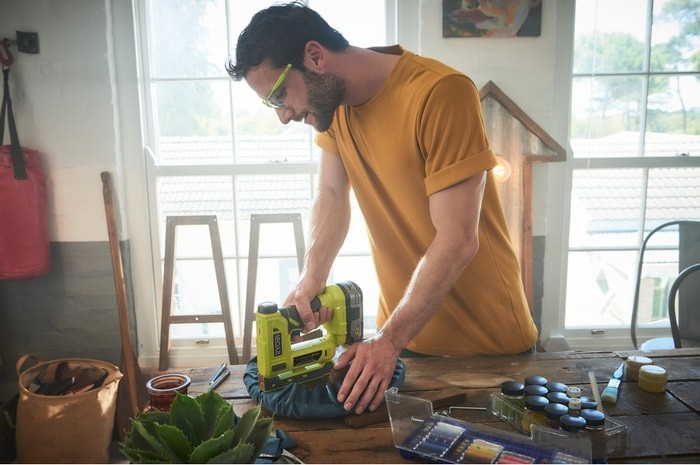 Аккумуляторный степлер Ryobi R18ST50-0
