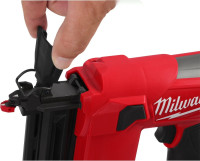 Гвоздезабиватель Milwaukee M12 FCN18GS-0X 4933493355 (с 2-мя АКБ, кейс)
