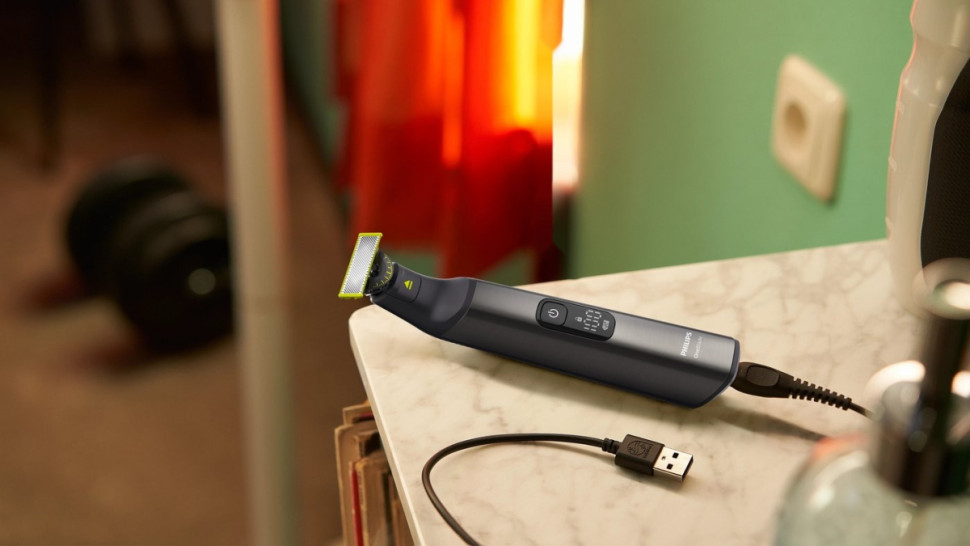Машинка для стрижки волос Philips OneBlade Pro 360 Face + Body QP6552/15