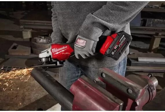 Аккумулятор для инструмента Milwaukee M18 FB8 4932492131 (18В/8 Ач)